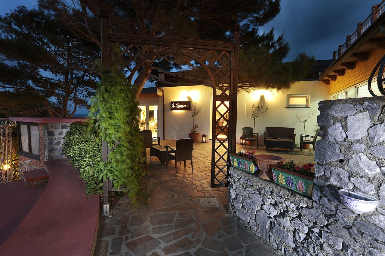 Vrclub - Villa Ridente Residence سان جورجيو ماجيوري المظهر الخارجي الصورة